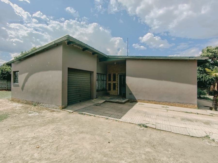 3 Bedroom Property for Sale in Leeudoringstad North West